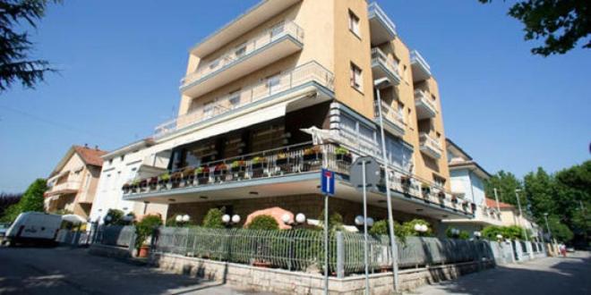 Hotel Luca Rimini Exteriör bild